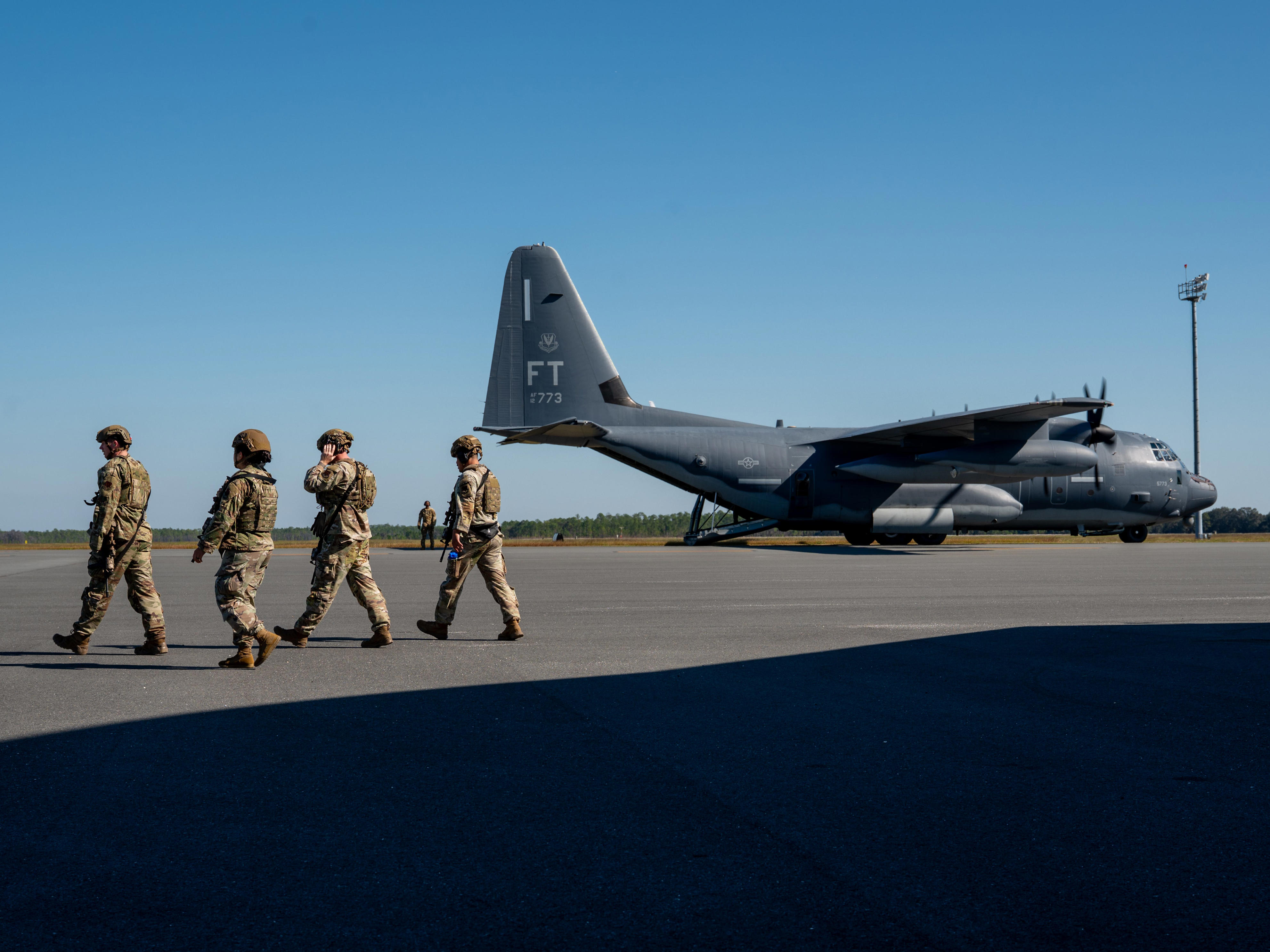 The US Air Force just war-gamed how pilots would fight if they lost ...