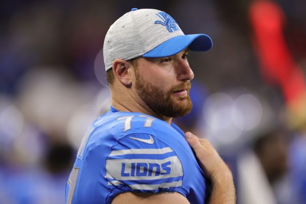 Center Frank Ragnow ends retirement to return to Lions