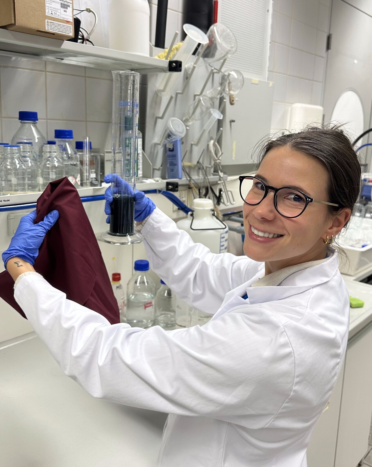Non-toxic solvent enables near-perfect recycling of mixed-fiber textiles