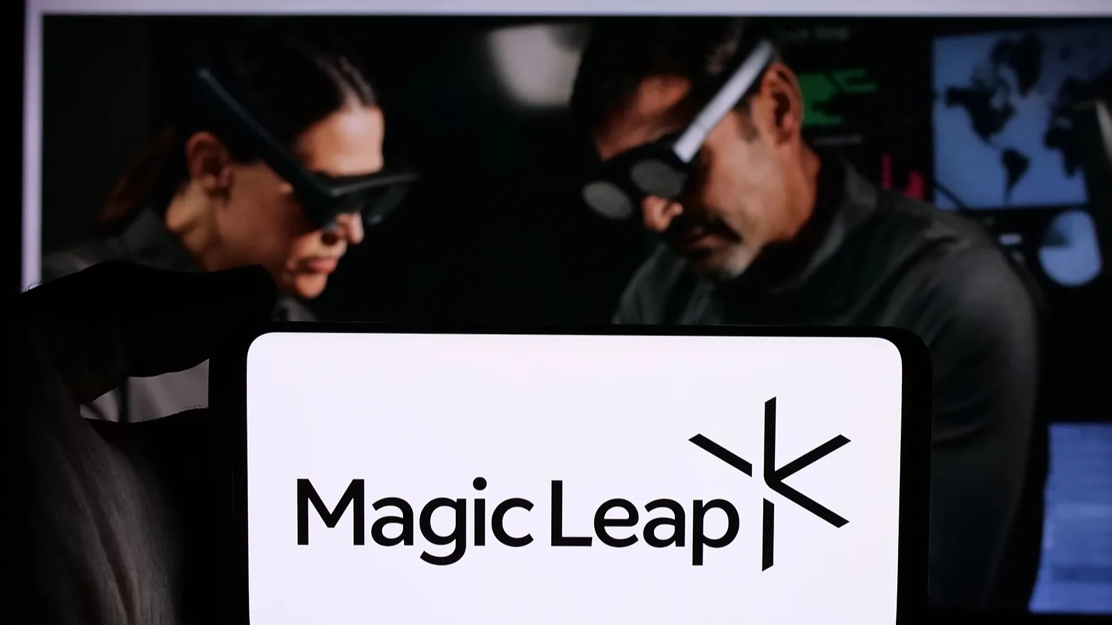 These new XR glasses from Google and Magic Leap feature Gemini AI