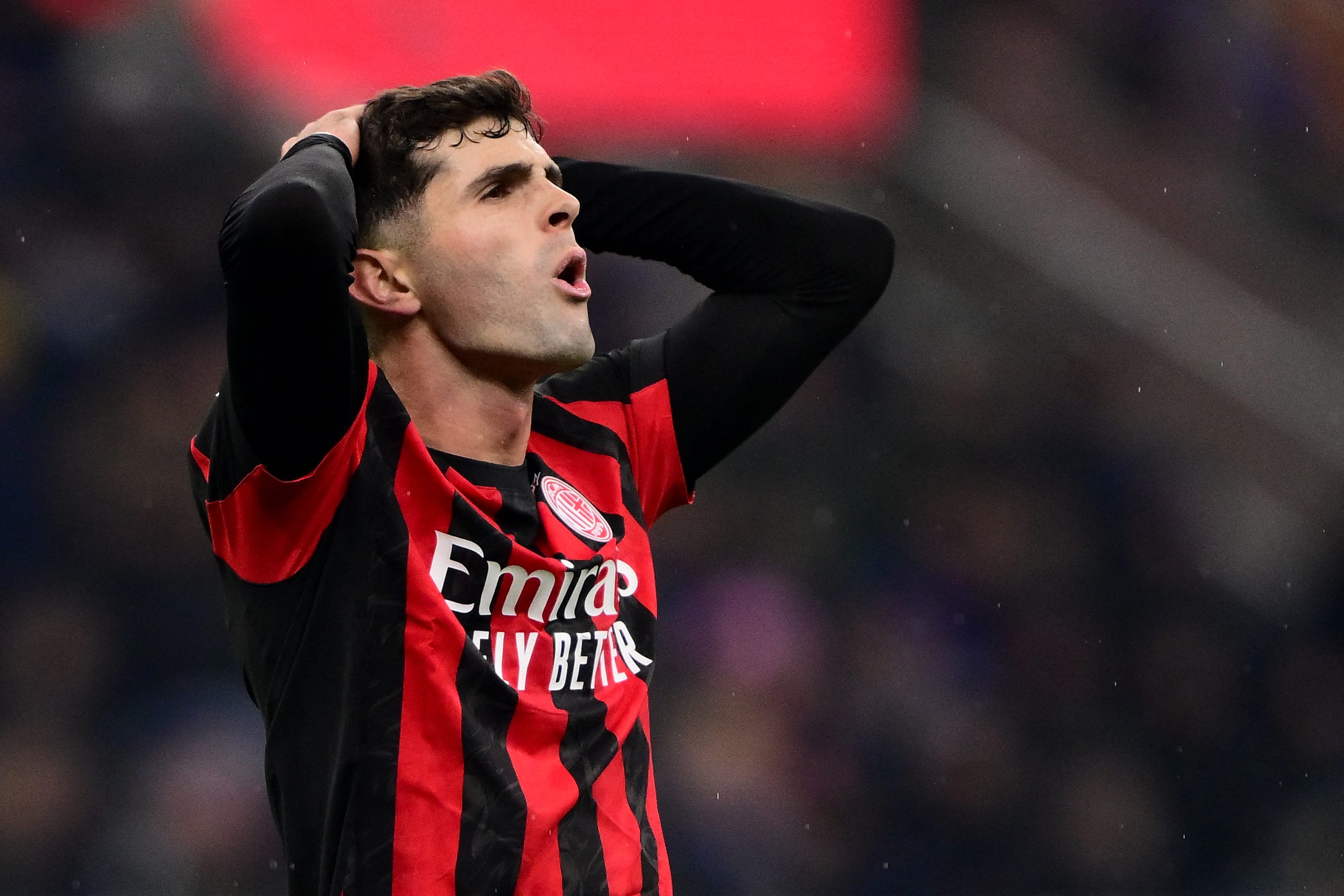 La estrella del AC Milan, Pulisic, sufre una lesión muscular leve.