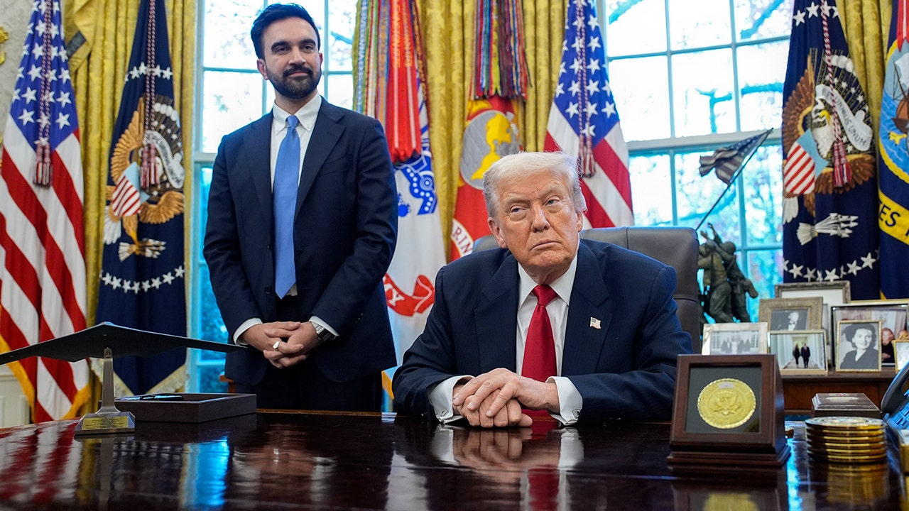 El alcalde electo de Nueva York les dice a los residentes cómo resistirse a que los agentes de ICE llamen a su puerta en un nuevo video