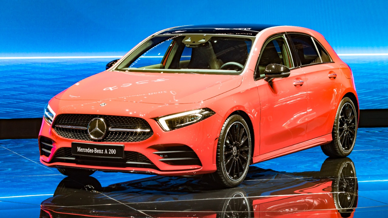 Mercedes targets 400,000 U.S. sales per year