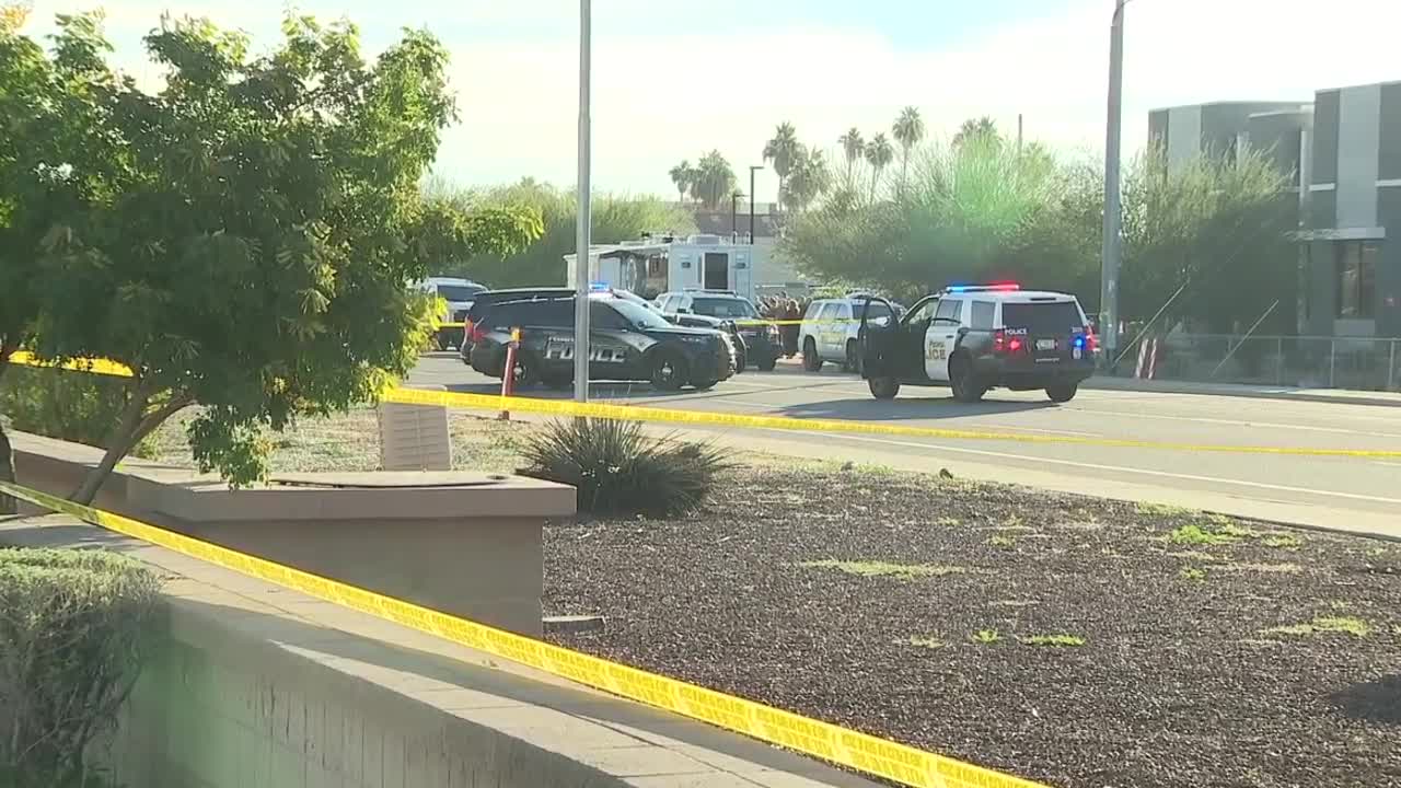 Man shot by Peoria officers after fleeing reported stolen vehicle near ...