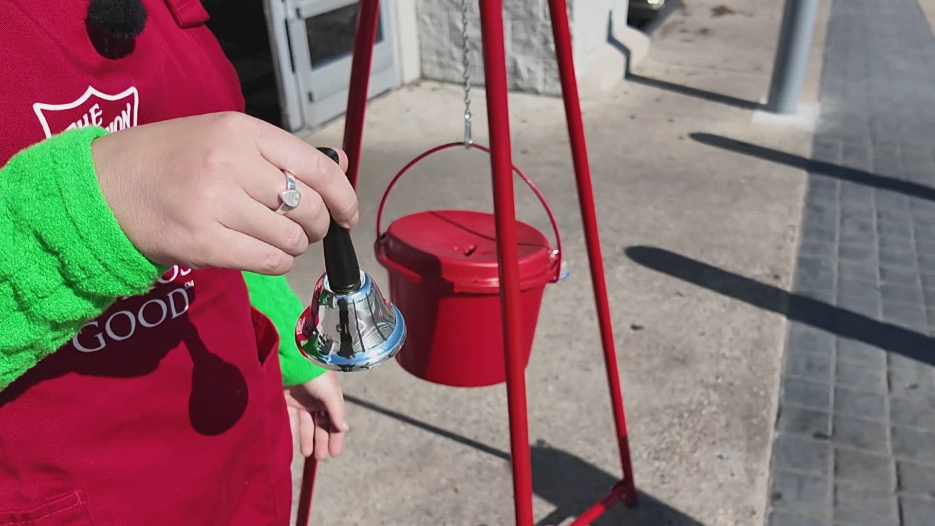 KCEN team rings bells across the area for Salvation Army's Red Kettle ...
