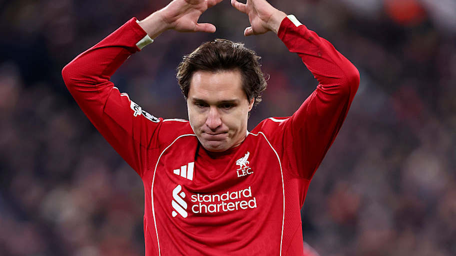 Delanteros del Liverpool y del Real Madrid, en la mira de los gigantes italianos