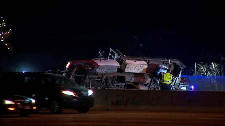 1 dead in crash on I-25 south of Denver, northbound lanes shut down