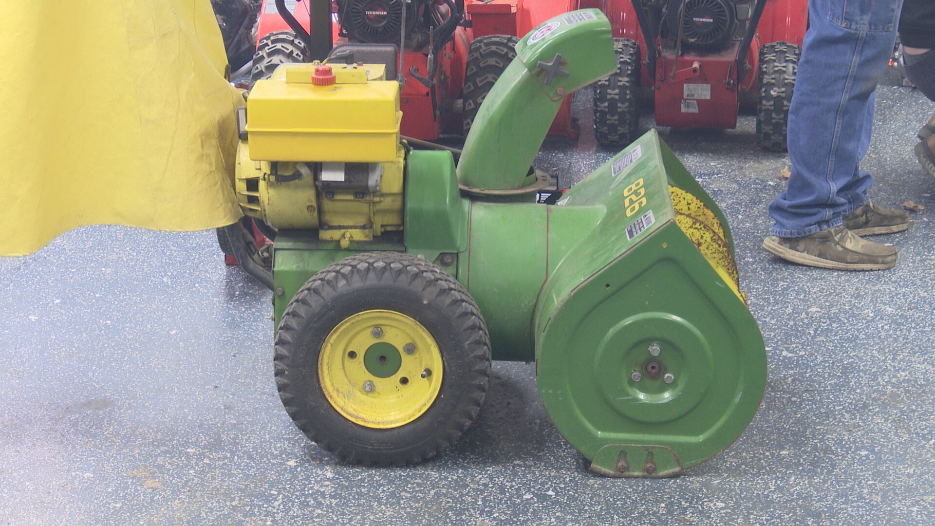 Local experts stress servicing snow blowers before weekend snow hits