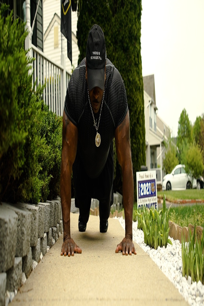 Chef Andre Rush Raises Suicide Awareness Through Push-Ups