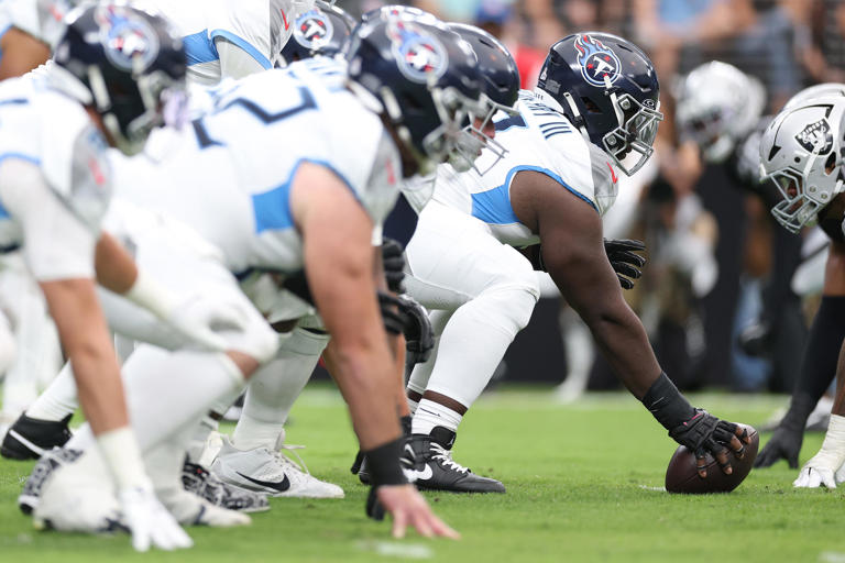 Tennessee Titans injury report: Lloyd Cushenberry still sidelined
