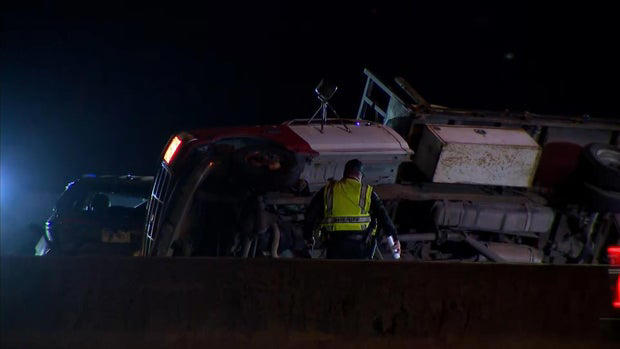 1 dead in crash on I-25 south of Denver, northbound lanes shut down