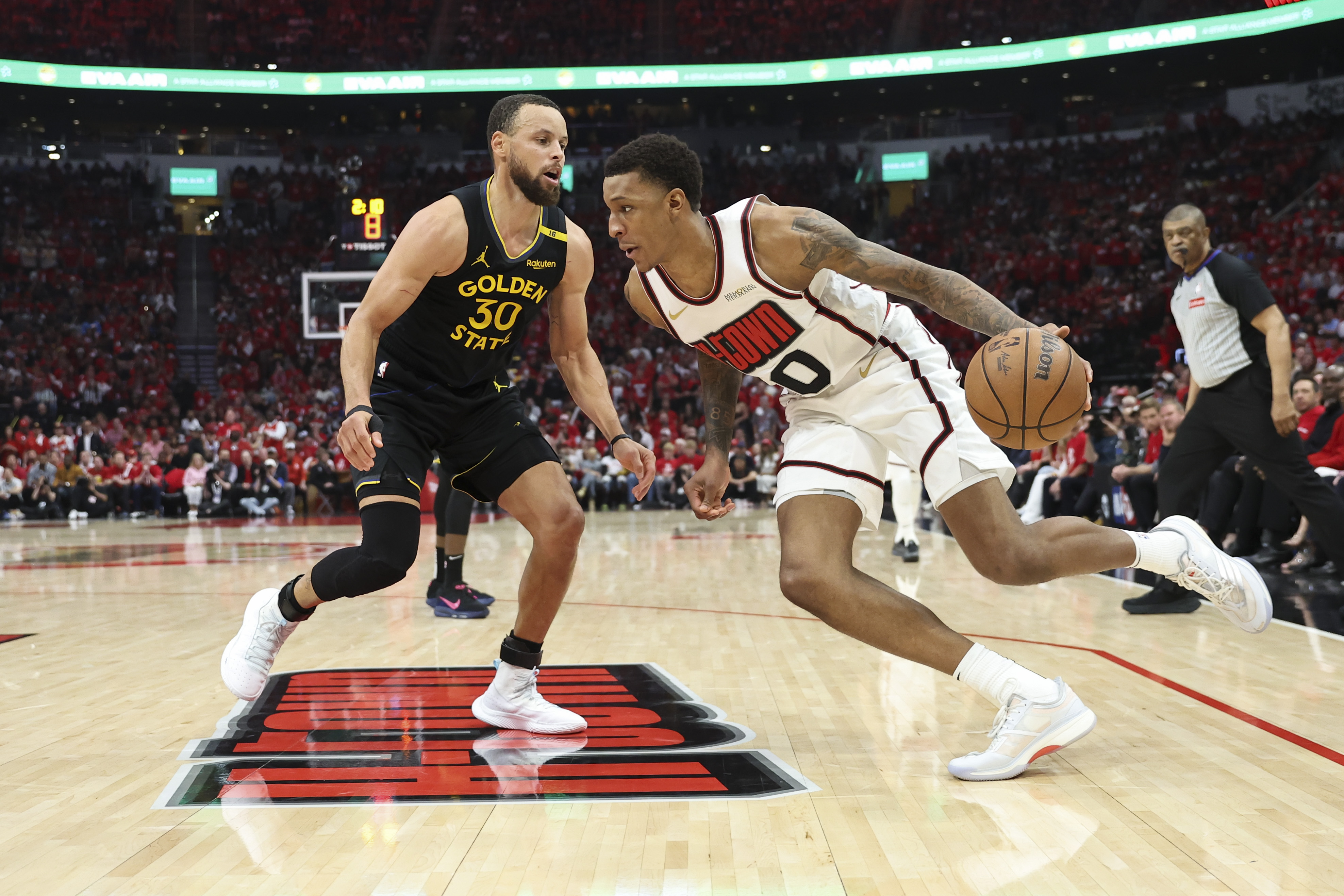 Rockets square off against the Warriors in Game 4 of NBA Cup action