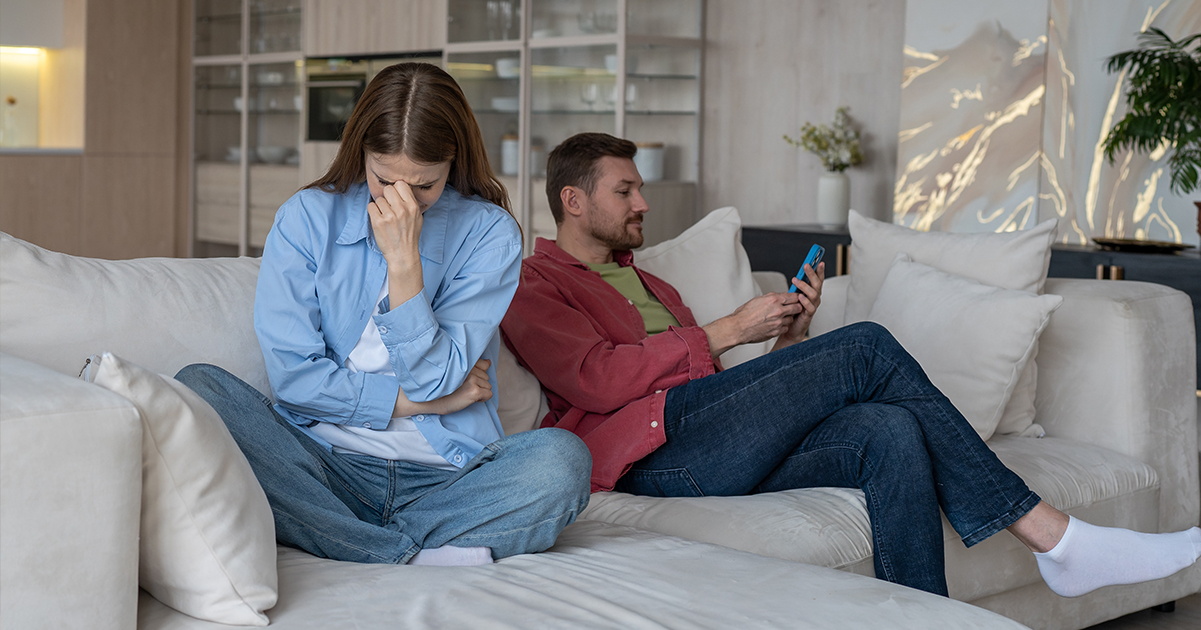 Curated visual reference: Gallery Detail: Phubbing Leading To Separations In Relationships Here S How To
