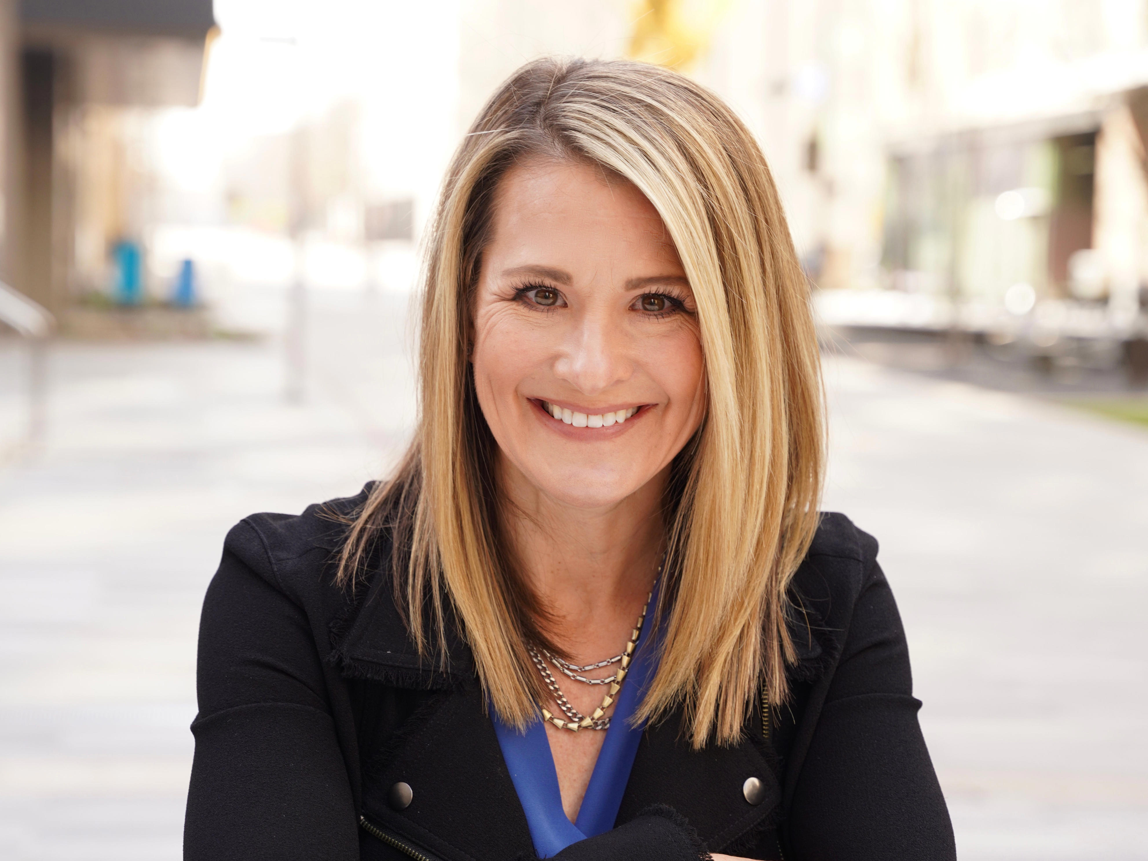 AT&T's head of business operations shares her 2 favorite interview ...