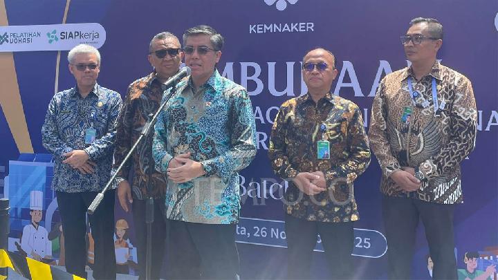 Prabowo Tandatangani Aturan Upah Minimum 2026