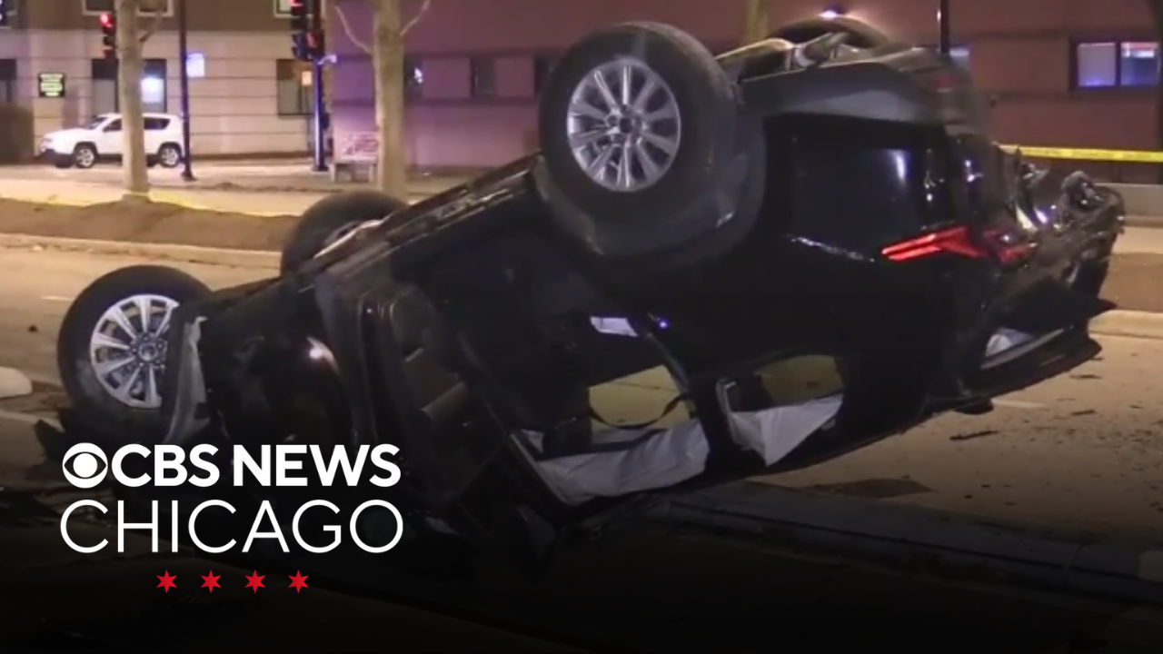 2 people detained after crash on Chicago's South Side