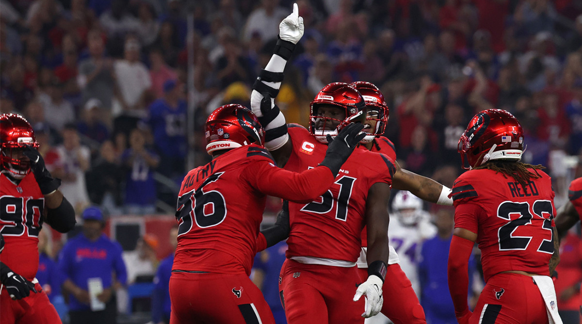 Week 13 NFL Picks: Expert Picks Against the Spread for Every Game