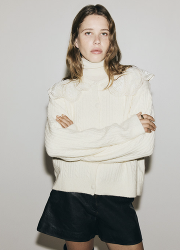 Cardigan mit Spitzenkragen von H&M