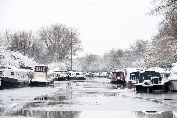 UK weather maps show exact date snow blizzards hit as far south as ...