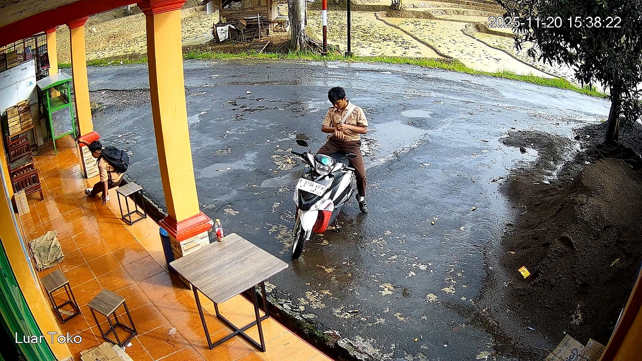 Student slips and falls on wet floor in West Java, Indonesia