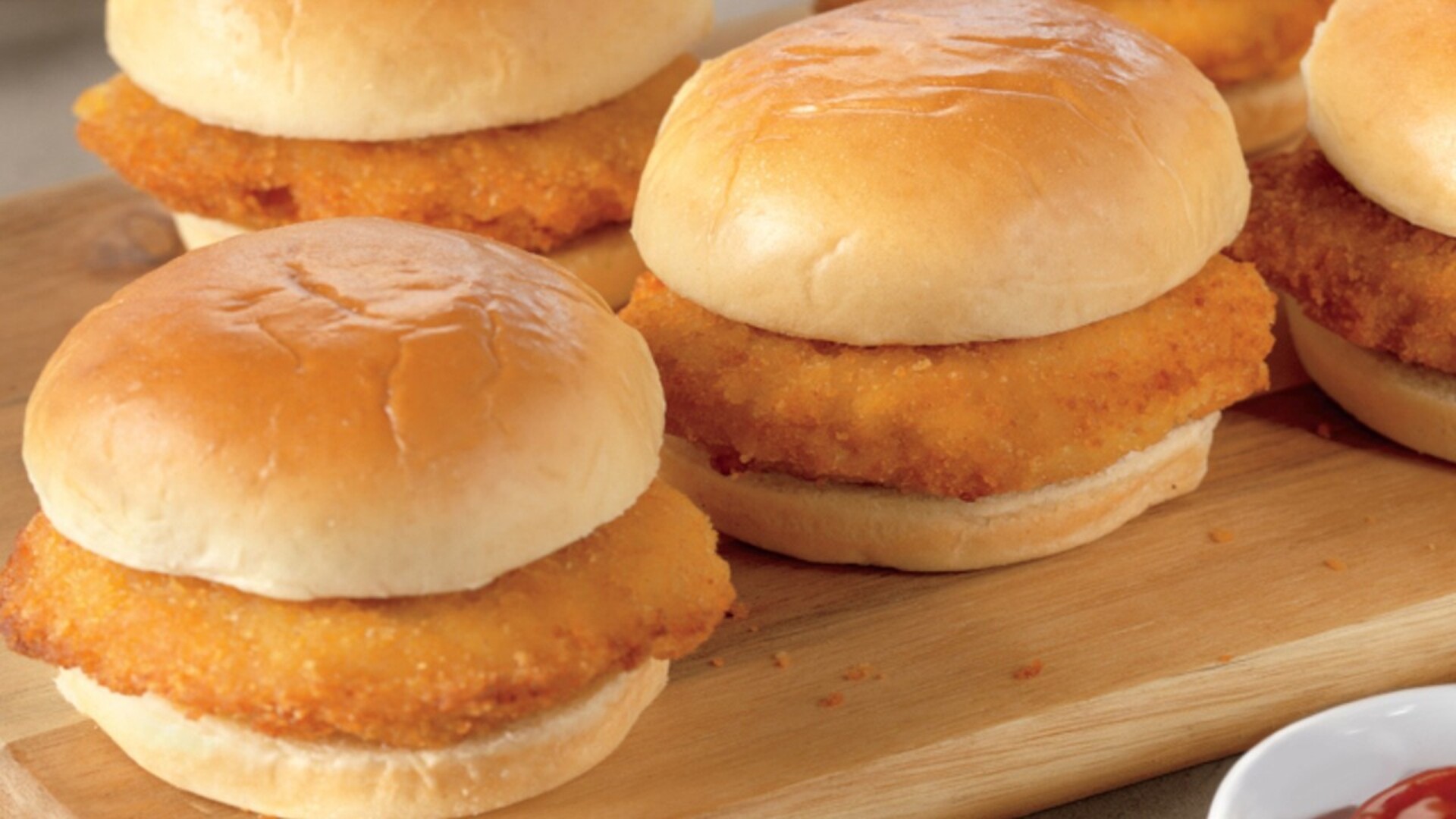 The Best Chicken Sandwich Brands To Buy (And Ones To Avoid)