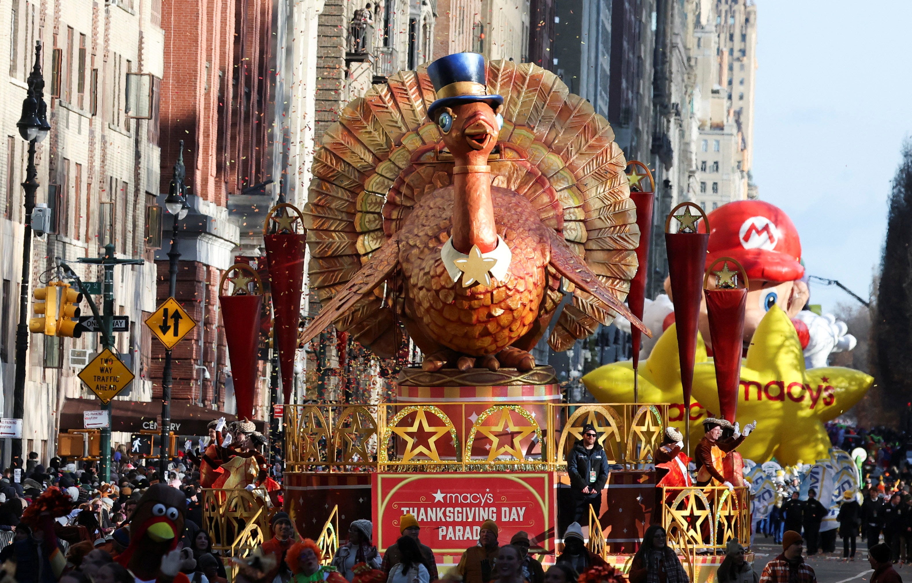 Macy's Thanksgiving Day Parade 2025 performances: Ciara, Huntr/X, more ...