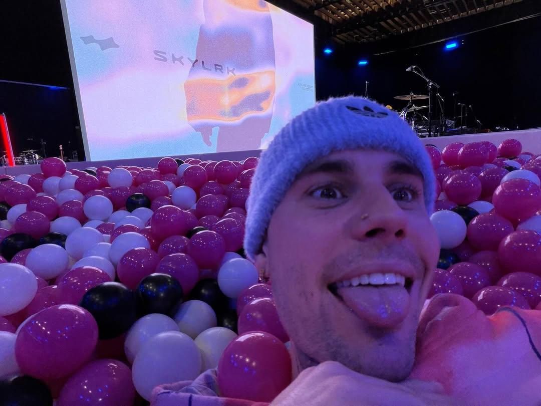 5 Lagu Justin Bieber yang Viral di TikTok, Termasuk DAISIES! 2 AA1RiItC