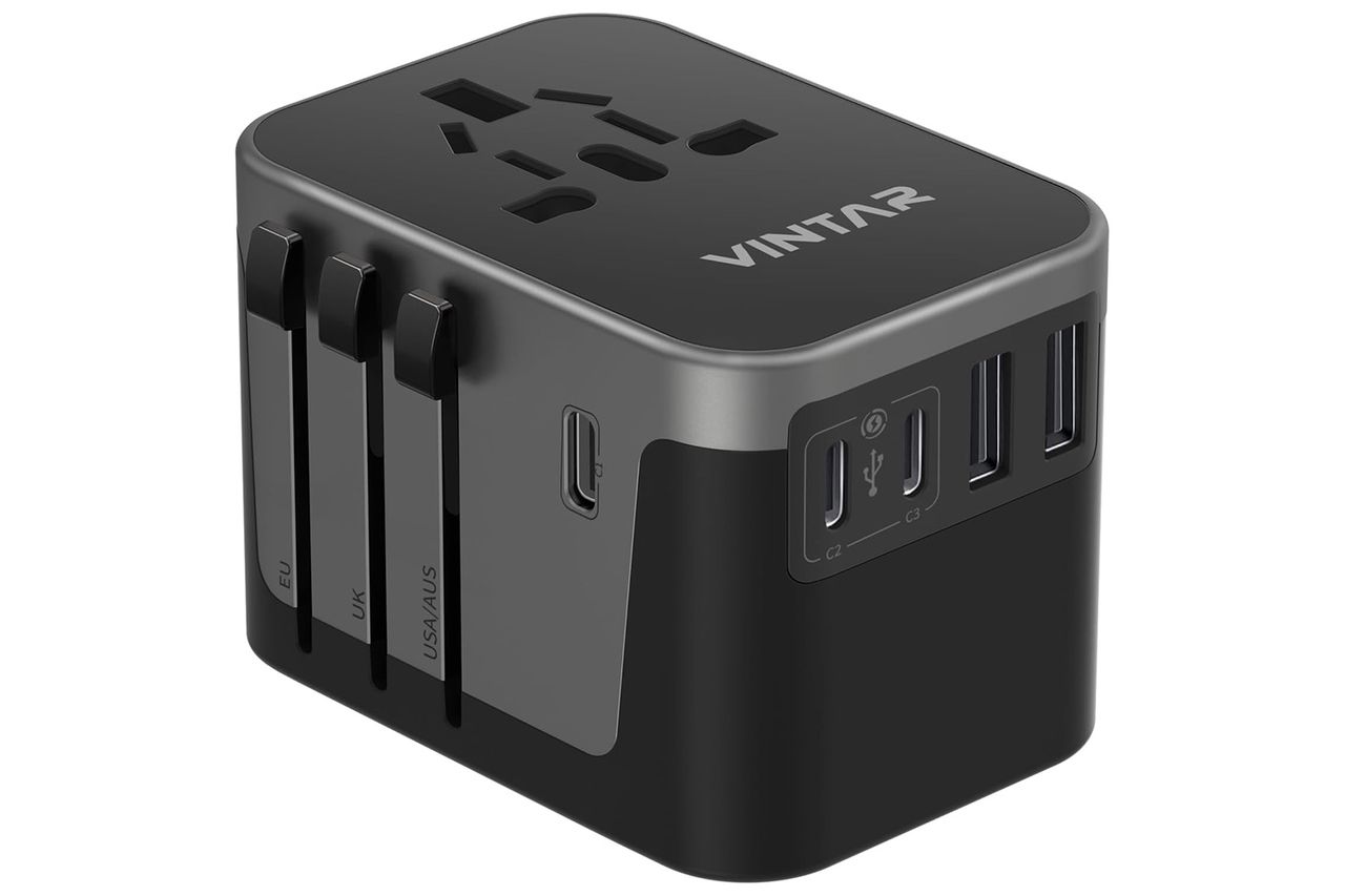 Amazon Vintar Universal Travel Adapter