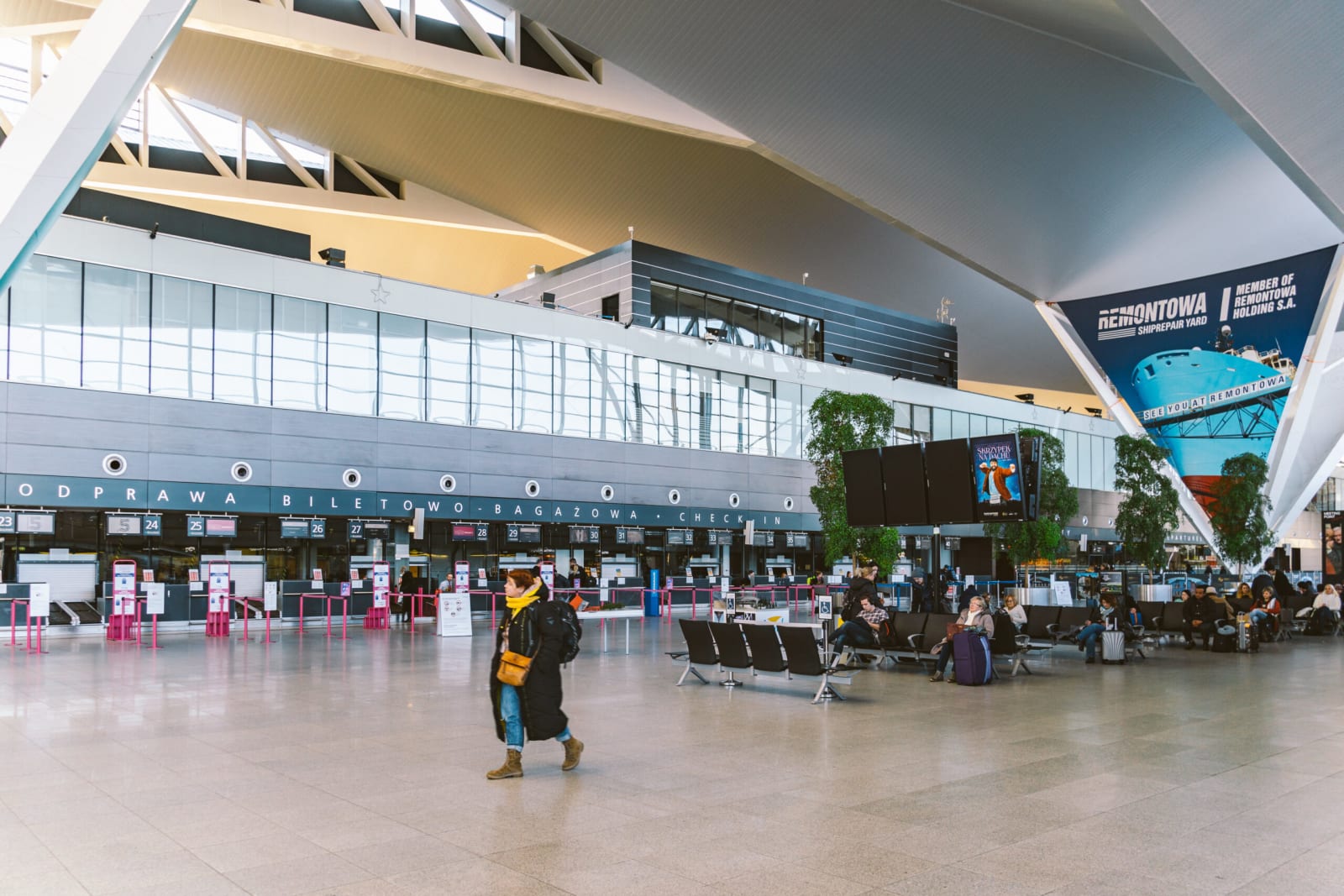 UK net migration falls sharply as work and study arrivals decline