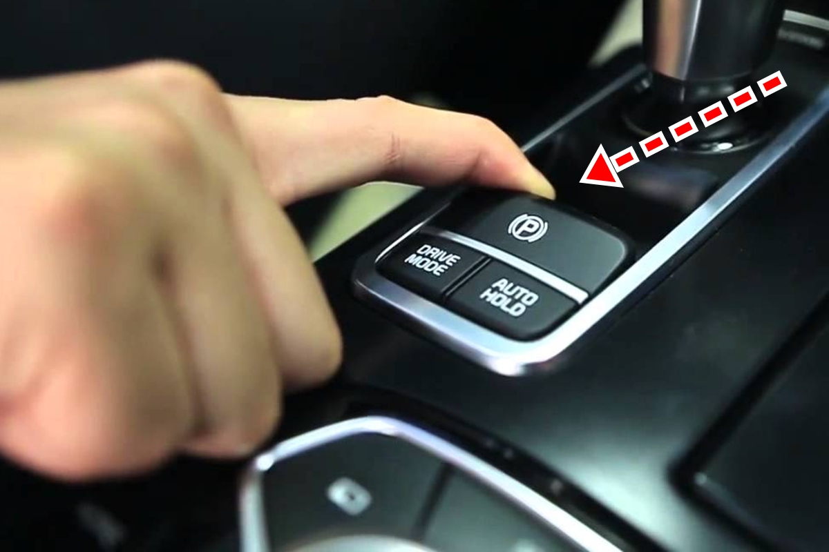 “Not in the Manual”—4 Hidden LongPress Car Button Tricks That Could