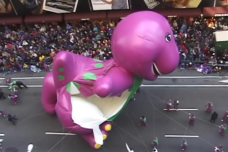 Macy's Thanksgiving Day Parade Resurfaced Video Recalls 1997 Barney