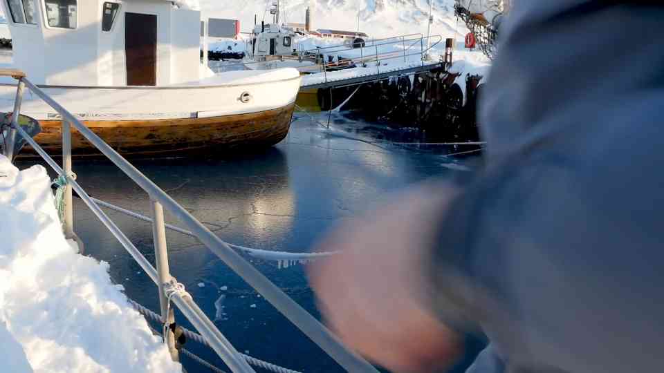 How a slow leak nearly sent a crew to the bottom of the sea