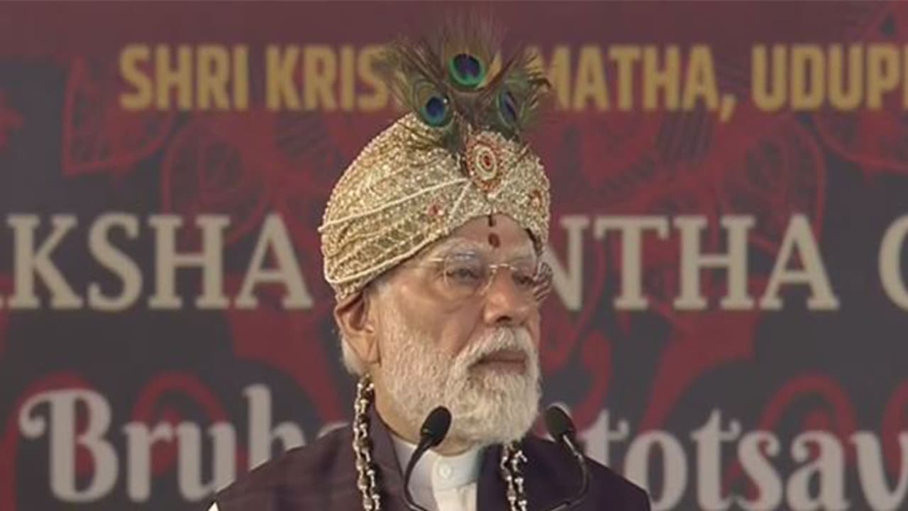 PM Modi hails Udupi's governance model after Gita recital with 1 lakh