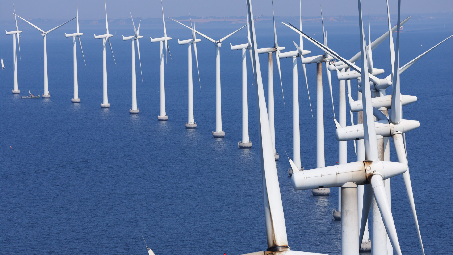 Nations excelling in climate policy vs. those falling behind
