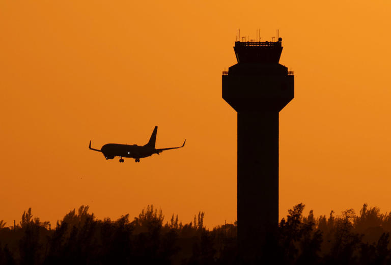 La nueva zona de exclusión aérea de Mar-a-Lago significa ruido de aviones interminable para los vecinos