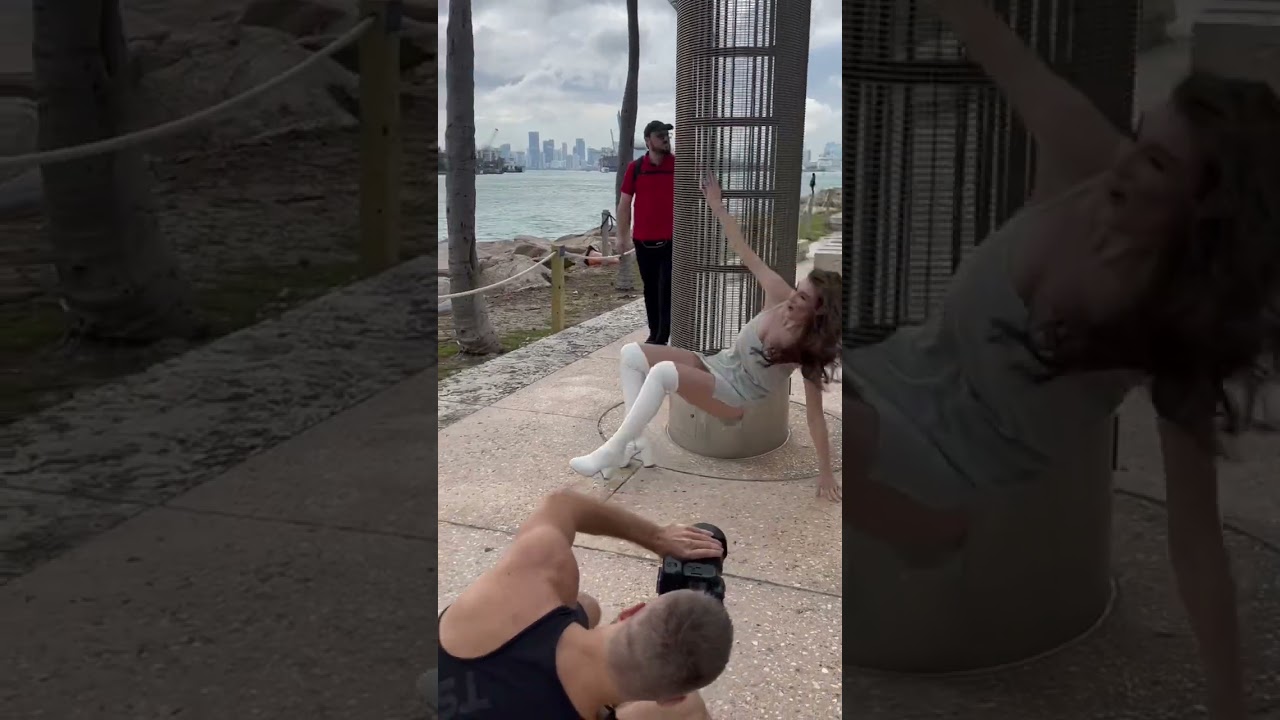 Model catches herself falling during hilarious mishap moment