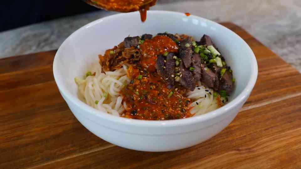 Best noodle sauce ever: taste test and flavor explosion