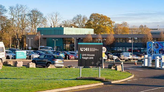 Health site shuts again after water contamination<br><br>