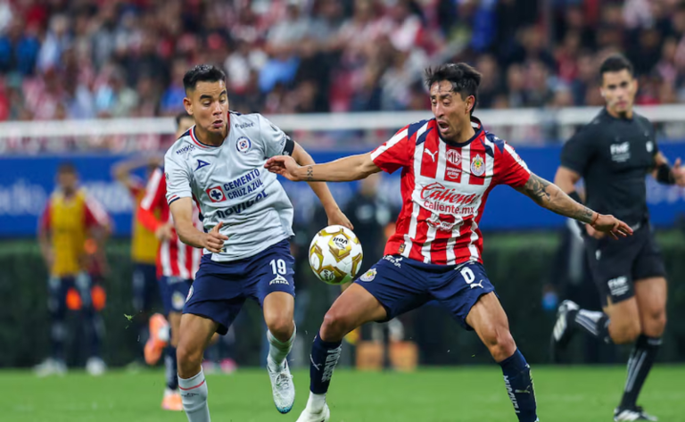 Chivas se juega la vida: horario y dónde ver el duelo decisivo ante Cruz Azul en la Vuelta de Cuartos del Apertura 2025