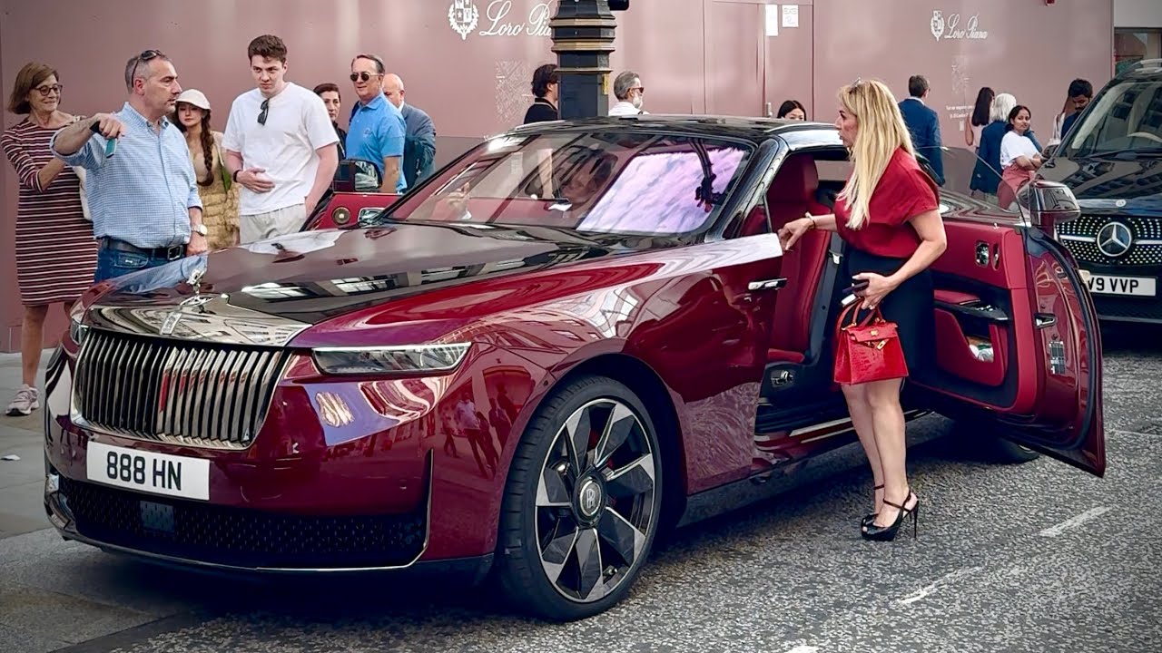 Rolls-Royce La Rose Noire Droptail Driving in London