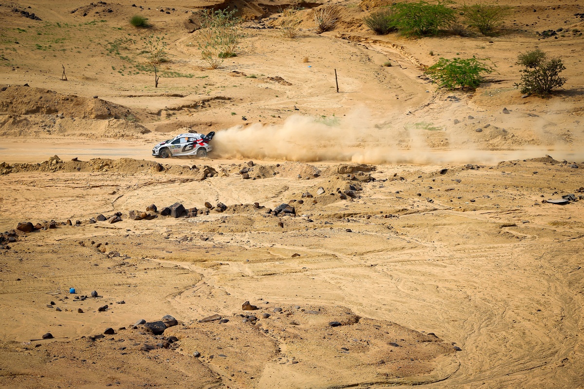 How the WRC title contenders fared in frustrating road cleaning battle ...