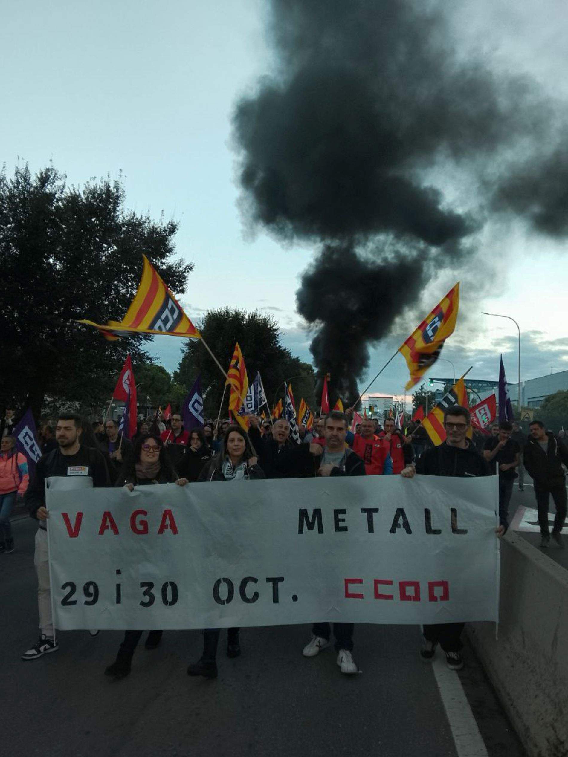 Los sindicatos del metal desconvocan las huelgas tras el acuerdo con la ...