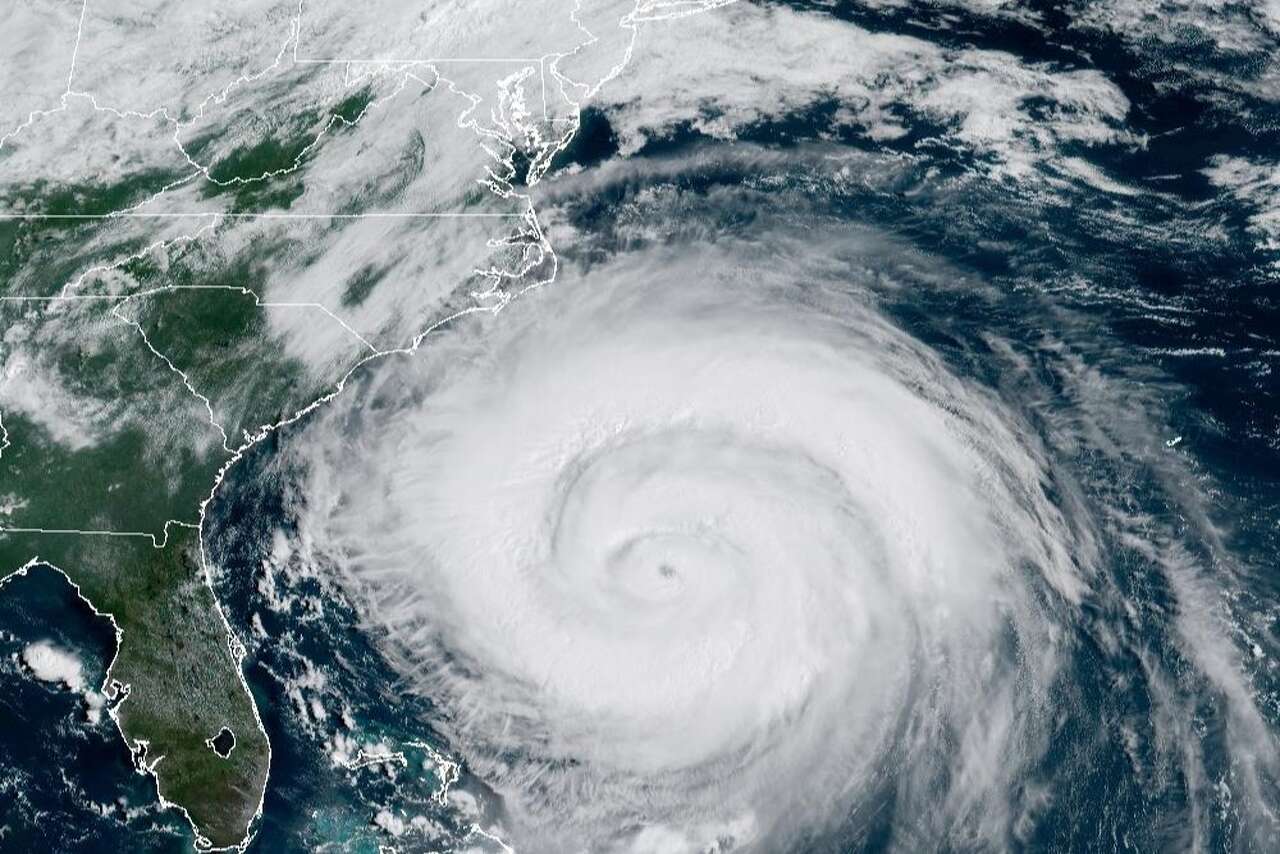 2025 Atlantic hurricane season ends with no US landfalls for first time ...