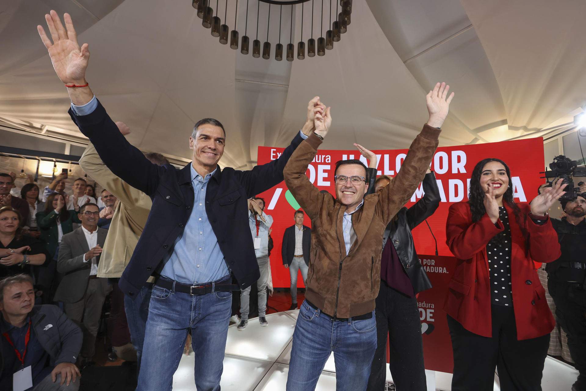 El CIS prevé un batacazo del PSOE en Extremadura y deja al PP a merced ...