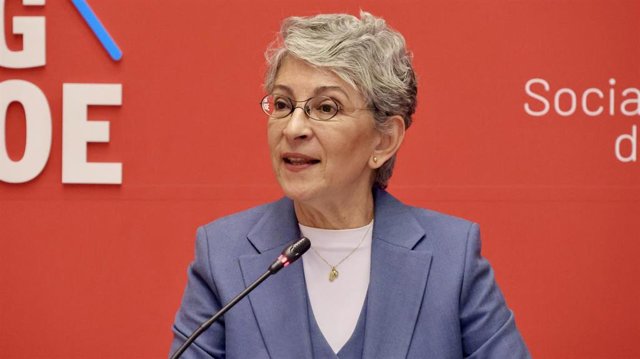 El PSdeG alerta del "colapso real" de la dependencia en Galicia y acusa ...