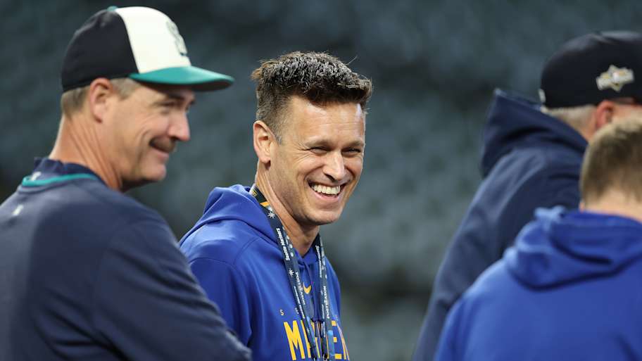5 things the Mariners are shopping for this Black Friday