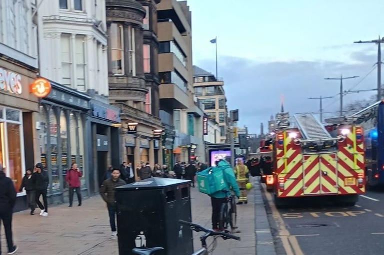 Edinburgh fire crews race to city centre amid incident as locals ...