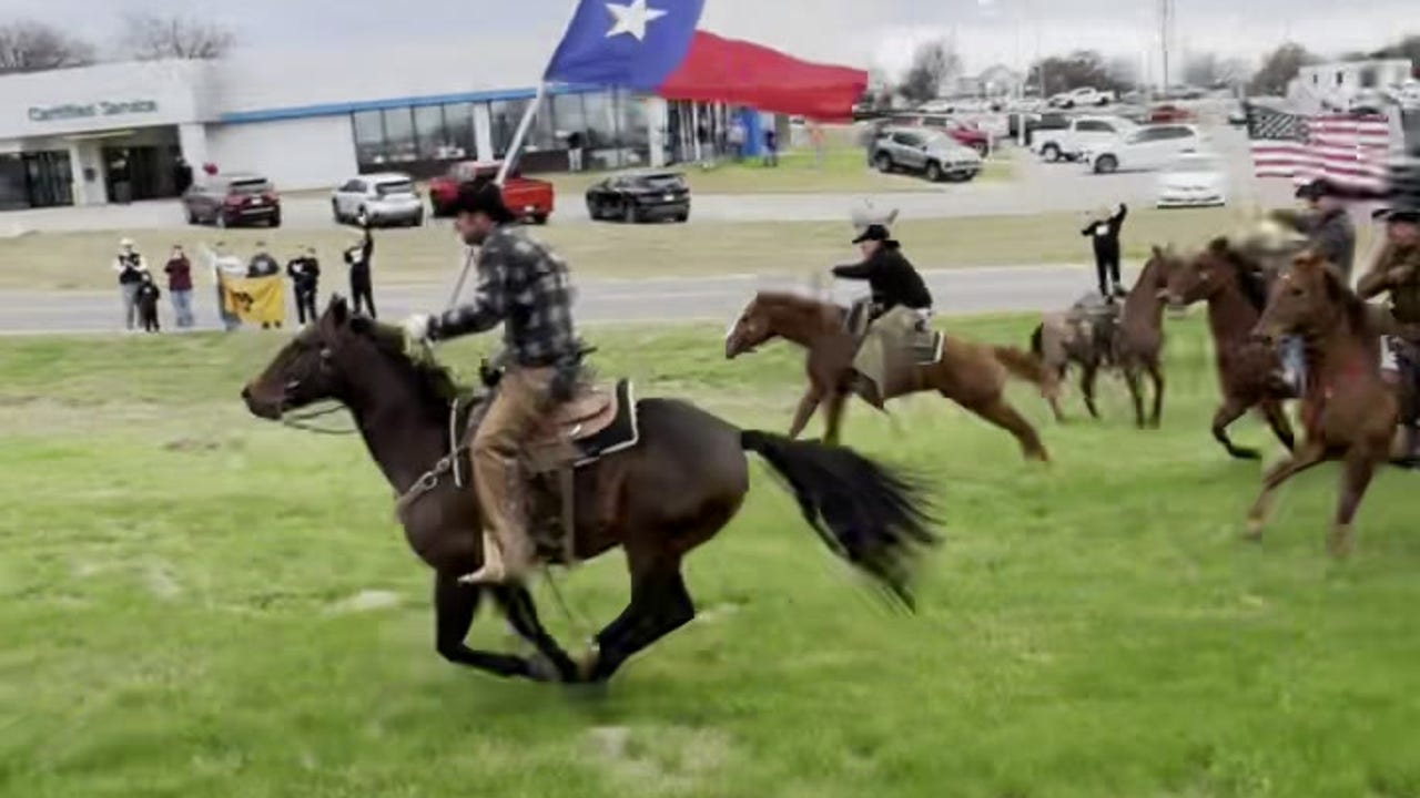 High school football team’s truly Texan sendoff goes viral