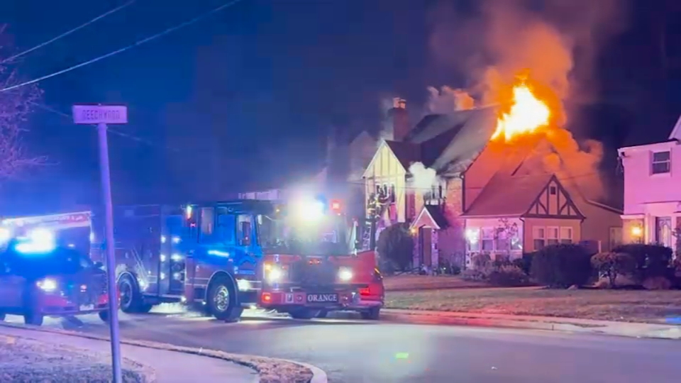 2 sisters die in NJ house fire trying to save dad on Thanksgiving