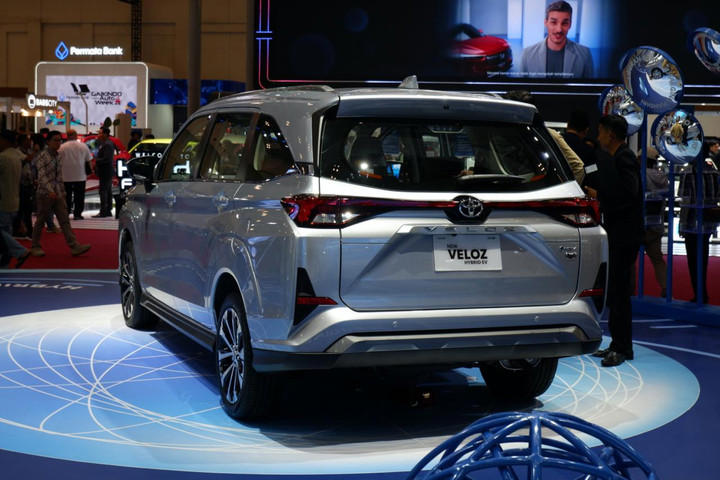 Toyota Veloz Hybrid. Foto: Aditya Pratama Niagara/kumparan